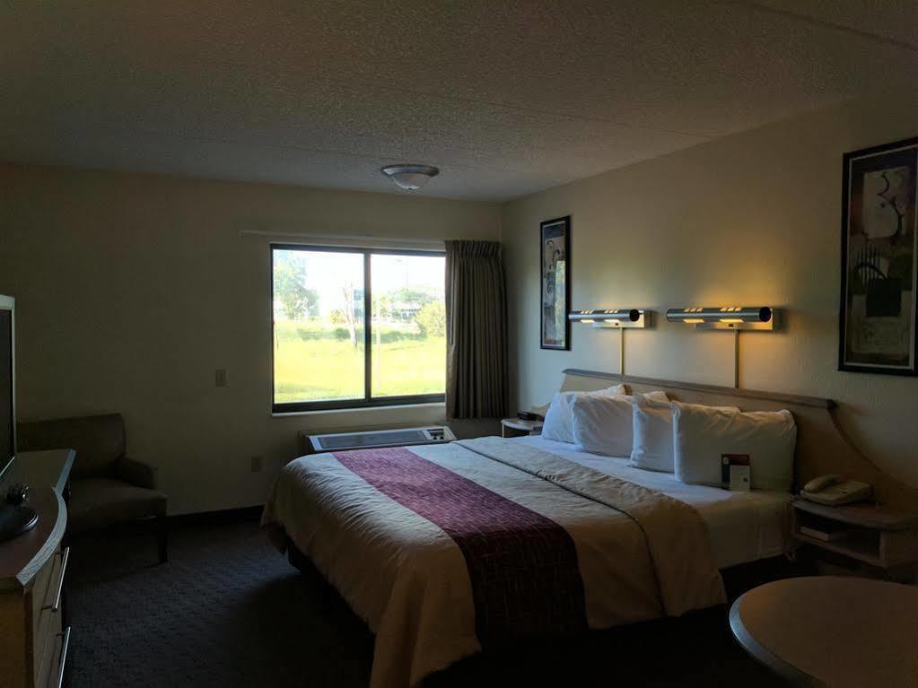 Red Roof Inn San Antonio Airport Exterior foto
